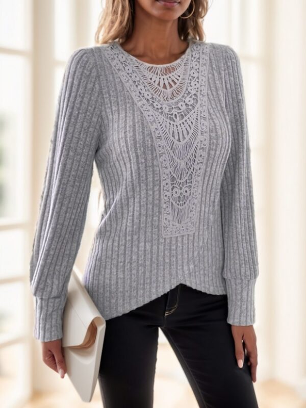 Lace Splicing Crew Neck T-shirt - Image 2