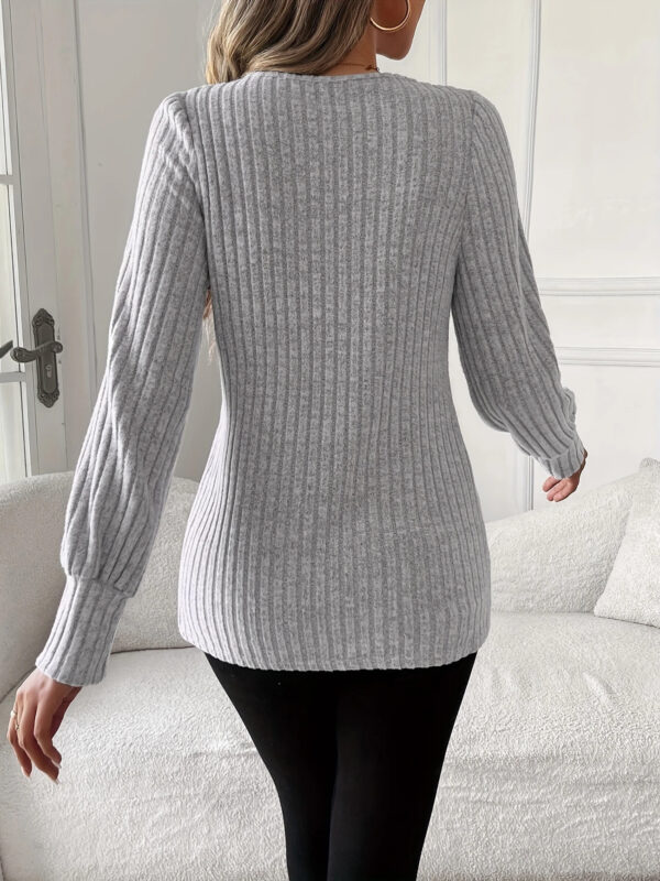 Lace Splicing Crew Neck T-shirt - Image 5